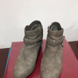 Ankle boots